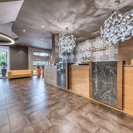 Volcano 4*