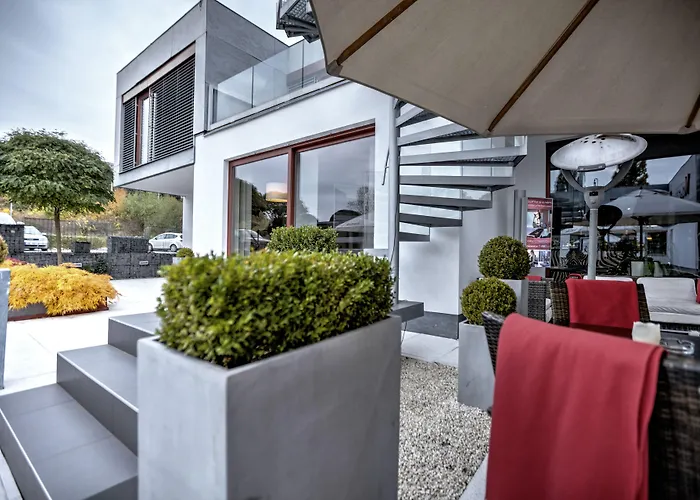 Volcano Hotell 4*